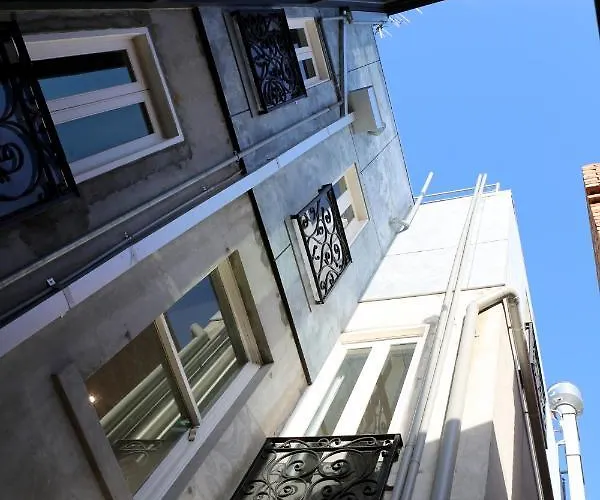 Studio 7 - Saint George Accommodation Melbourne